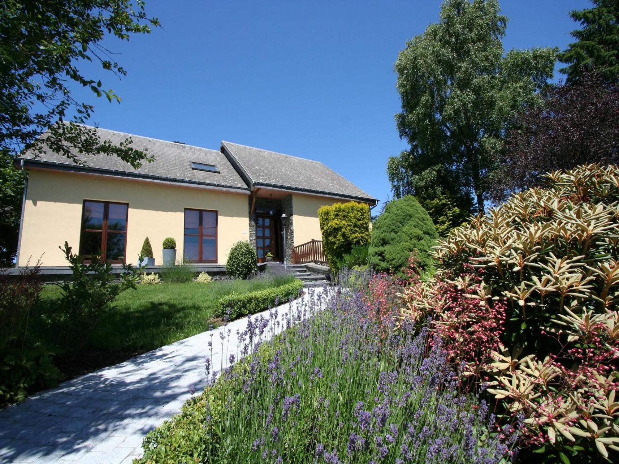 Peaceful Cottage In Ardennes With Private Terrace Bastogne Eksteriør billede